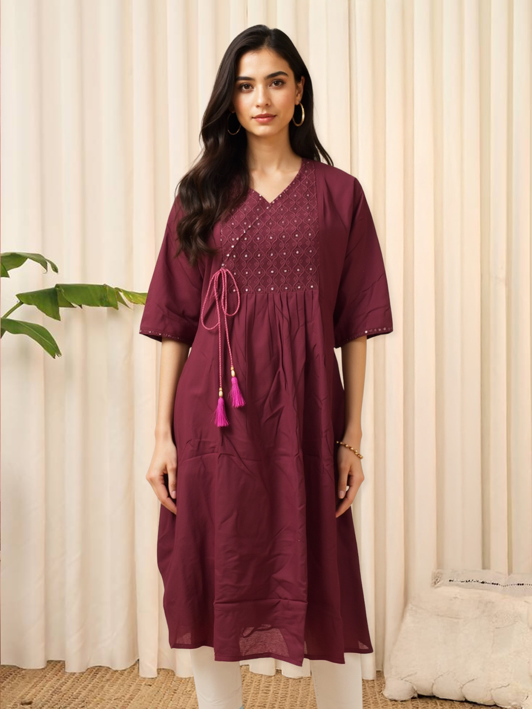 Picture of  Embroidered Kurta with Mirror Detailing